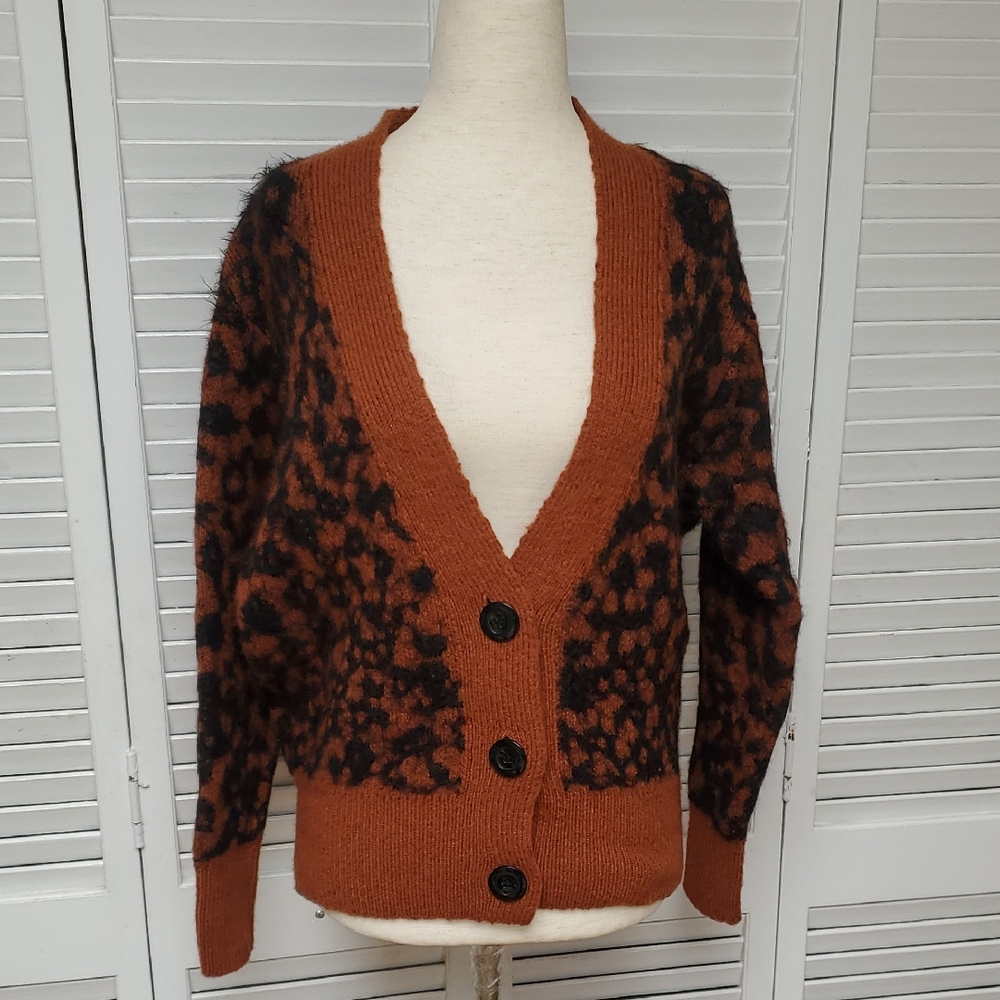 Francesca's Collections GB Fashion Rust and Black Leopard Cardigan Size M